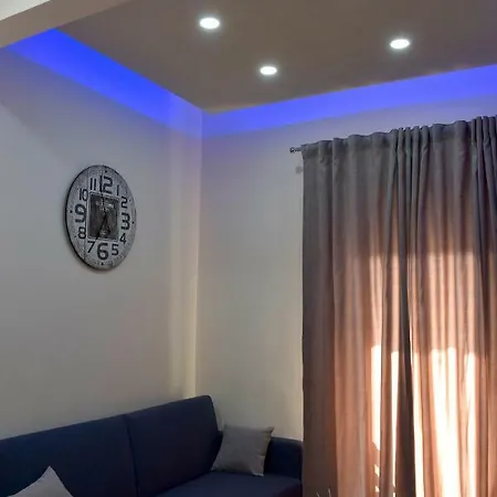 Nephele Luxury Apartment *