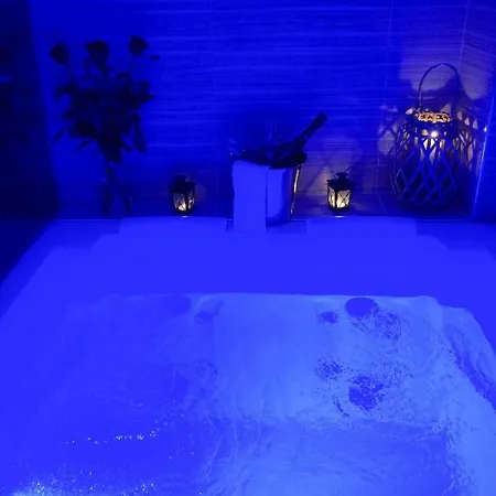 Nephele Luxury Apartment